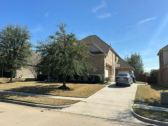 2nd image of 400 Dianna Dr