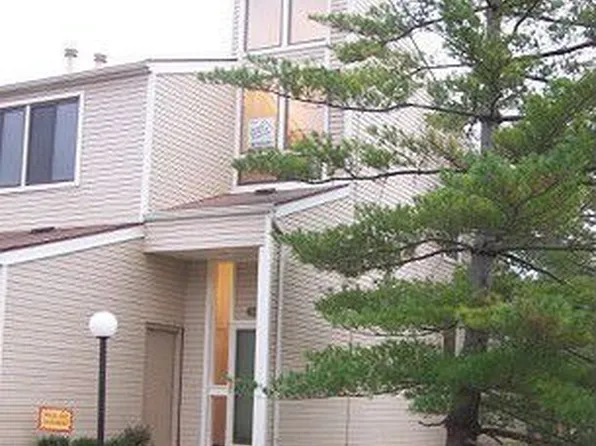 5870 Windward Ct #1, Clarkston, MI 48346