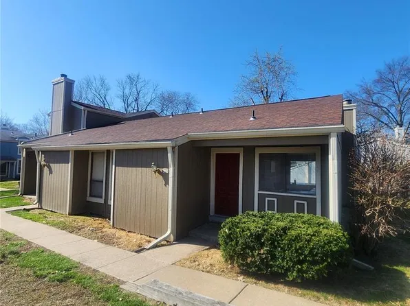 54 Breezy Knoll Ln, Lake Saint Louis, MO 63367