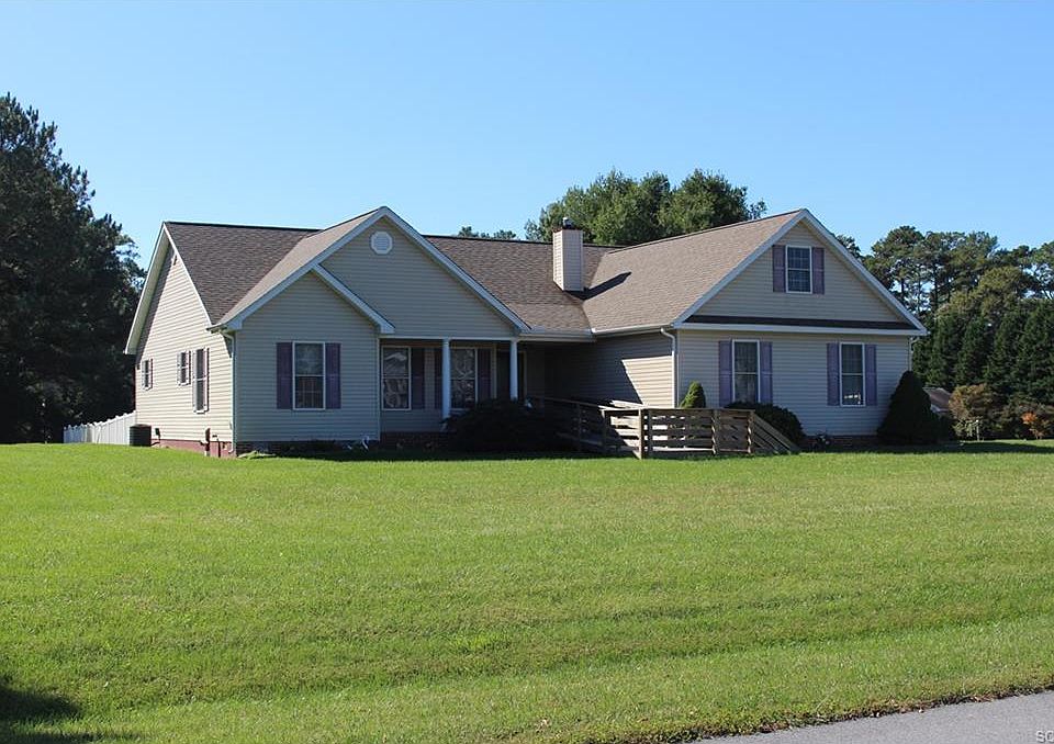 1st image of 3 Dogwood Dr