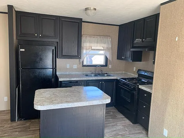 2 bed, 2.0 bath, 960 sqft, $1,767 — Photo 2