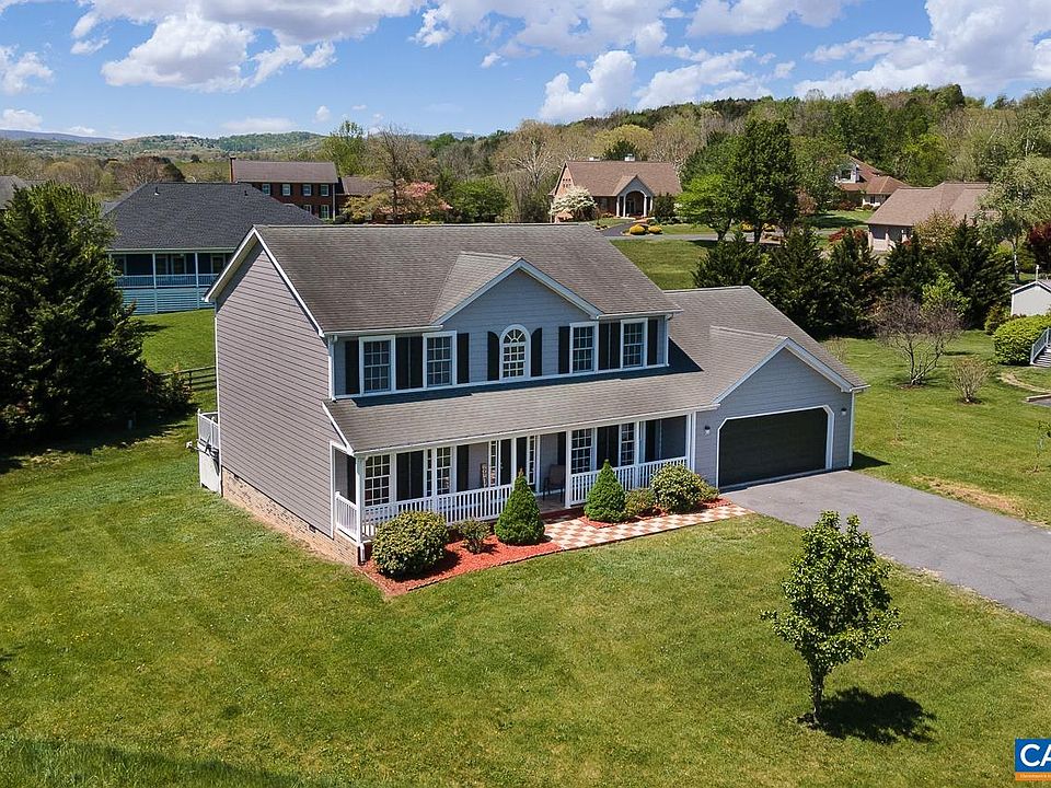 1st image of 40 Garden Pl