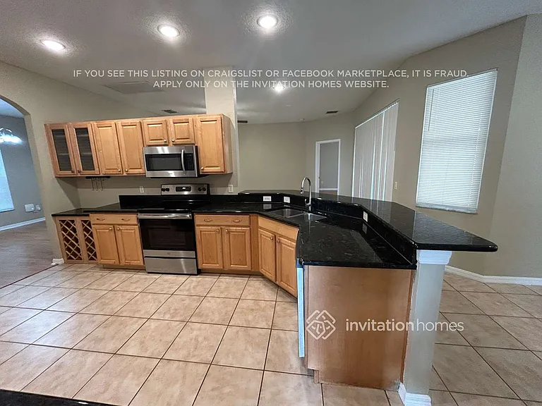 1613 Loriana St — Photo 4
