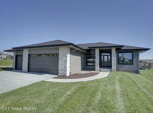 2305 NE 10th Ct, Grimes, IA 50111