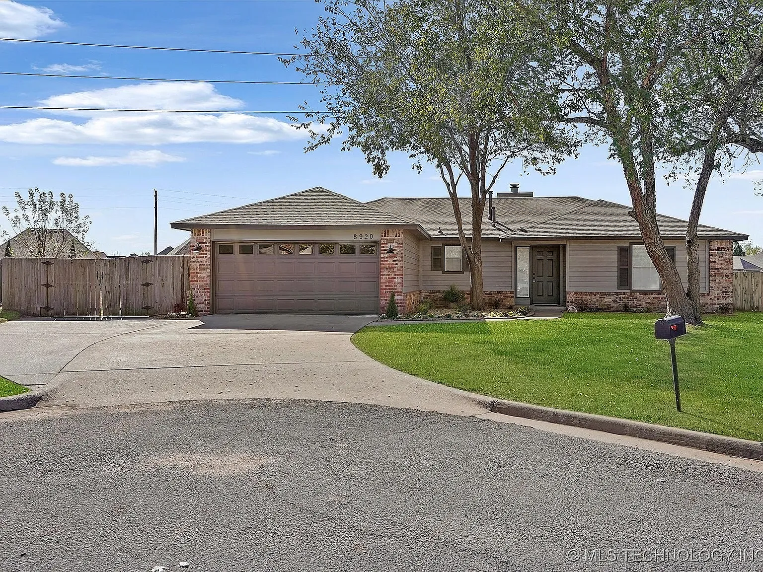 3 bed, 1540 sqft, $2,200 — Photo 3