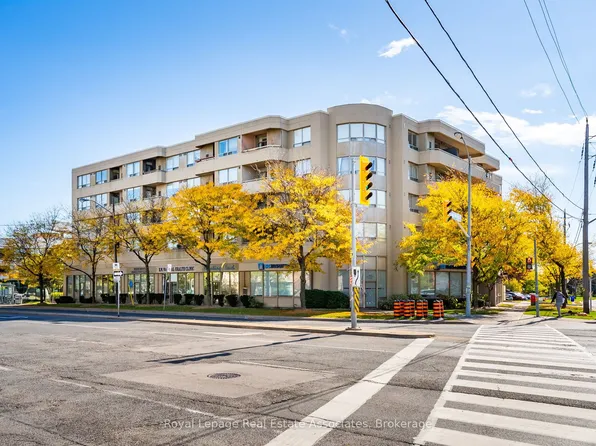 555 Wilson Heights Blvd #501, Toronto, ON M3H 6B5