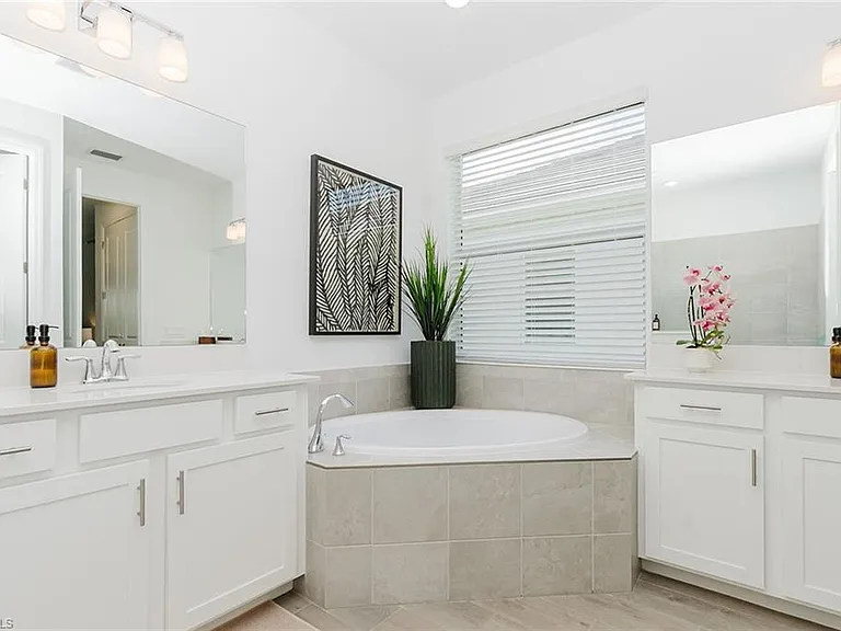 5453 Pikewood Ct — Photo 21