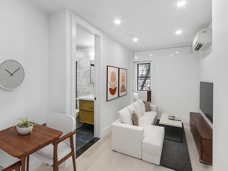 47 Saint Marks Pl #2W