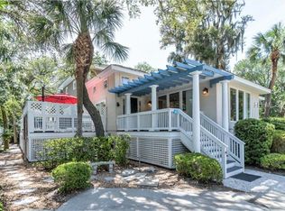 2 Curlew Rd, Hilton Head Island, SC 29928