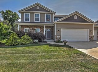 28 W Shakespeare Dr, Valparaiso, IN 46385