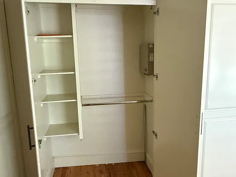custom bedroom closets
