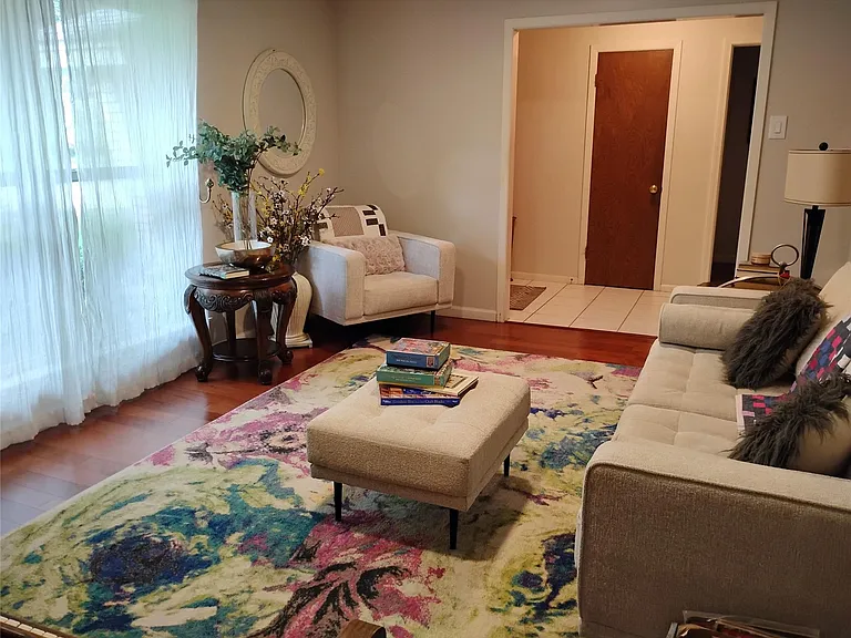 5431 Grape St — Photo 6