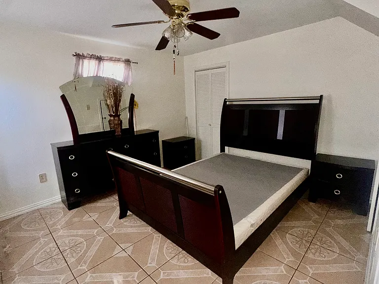 3326 Obenchain St — Photo 17