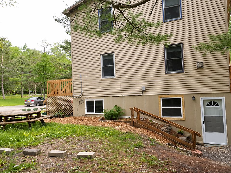 1st image of 580 W King Rd #1