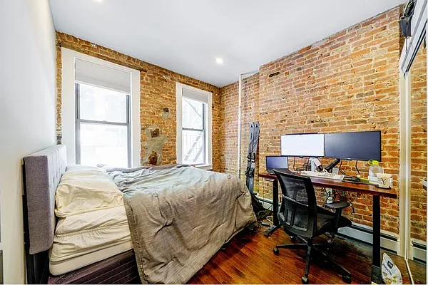 Rented by Douglas Elliman | media 23