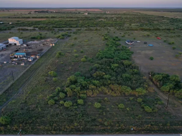 000 County Road 515 LOT E, Dhanis, TX 78850