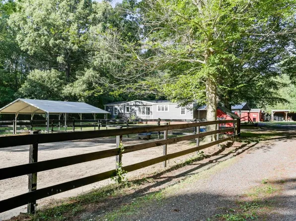 9361 Sheldon Ln, Gloucester, VA 23061