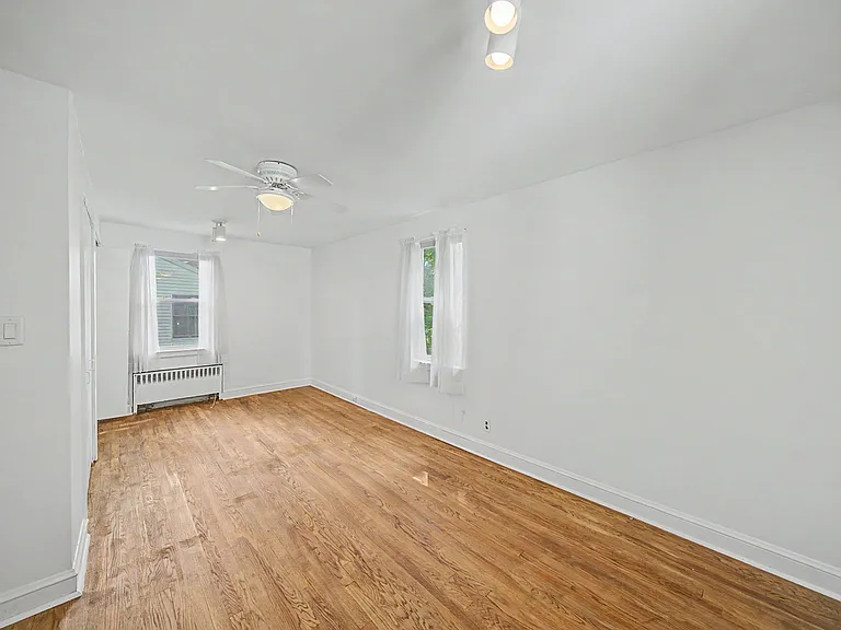 34 Esmond Pl — Photo 10
