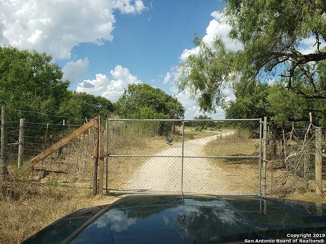 1st image of 773 S Loop 1604 E