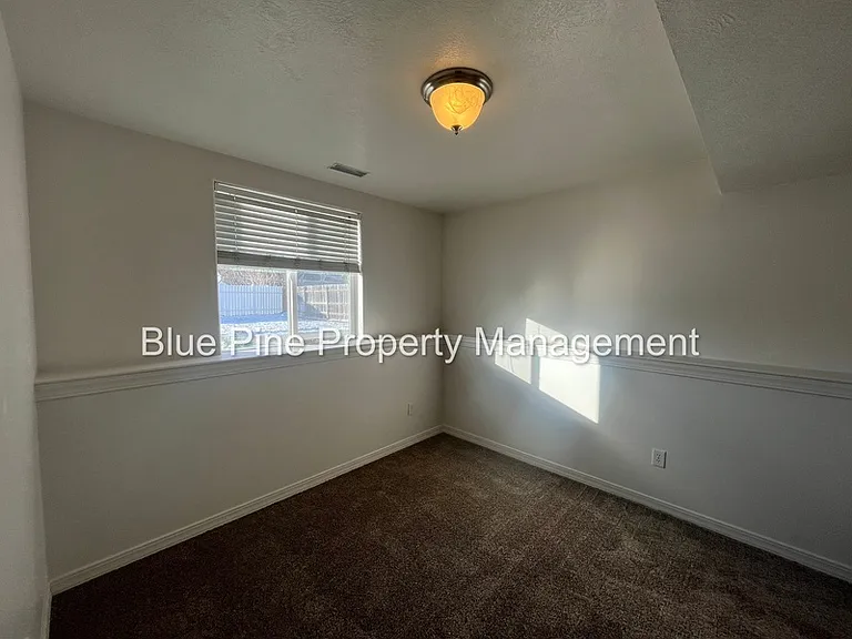 283 Kimberly Dr — Photo 13