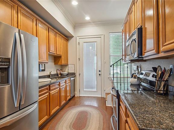 5th image of 1208 Lyons St