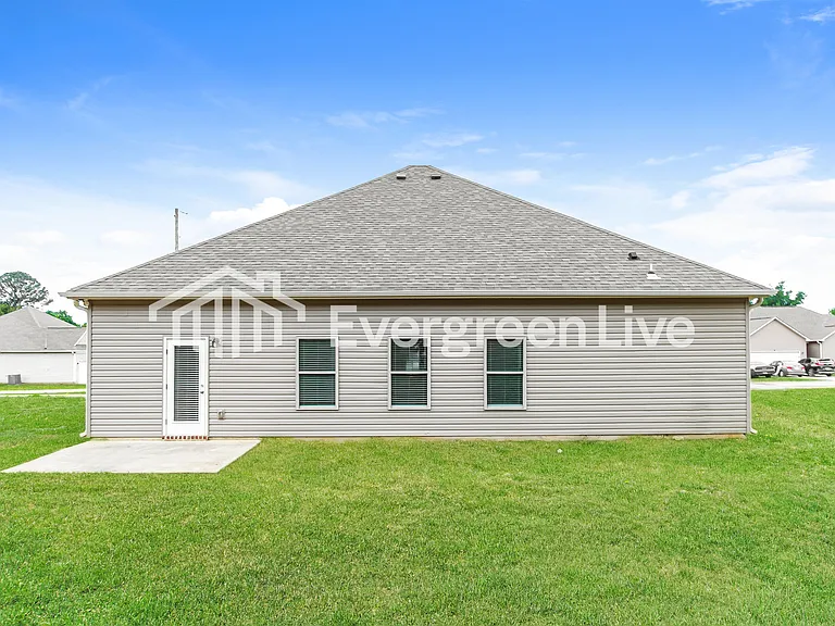 67 Wolf Ln — Photo 15