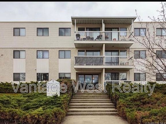 4th image of 625 Rowcliffe Ave Unit 202