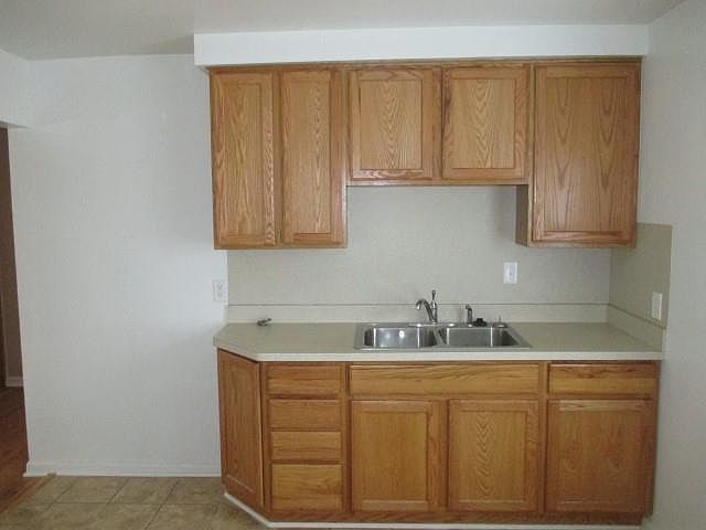 2nd image of 335 Biltmore St