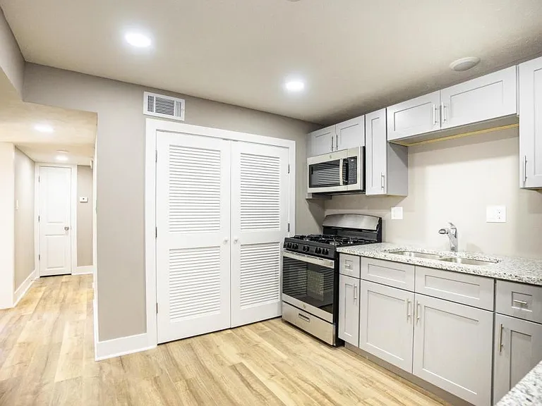 105 Lawre Cir #1 — Photo 9