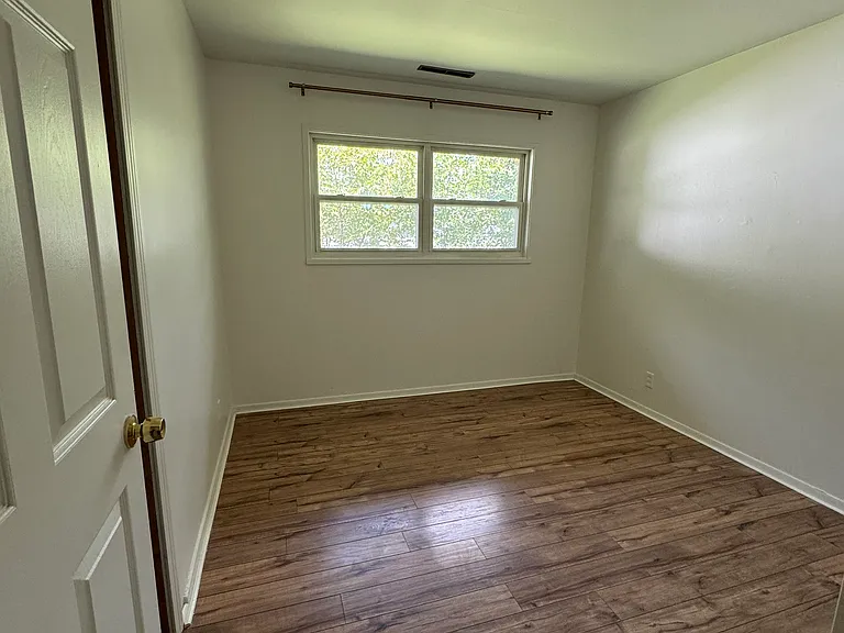 199 Valley View Dr — Photo 6