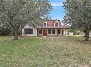 703 Arapaho Dr, Tioga, TX 76271