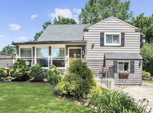 1313 Saint Mark Dr, Glendora, NJ 08029