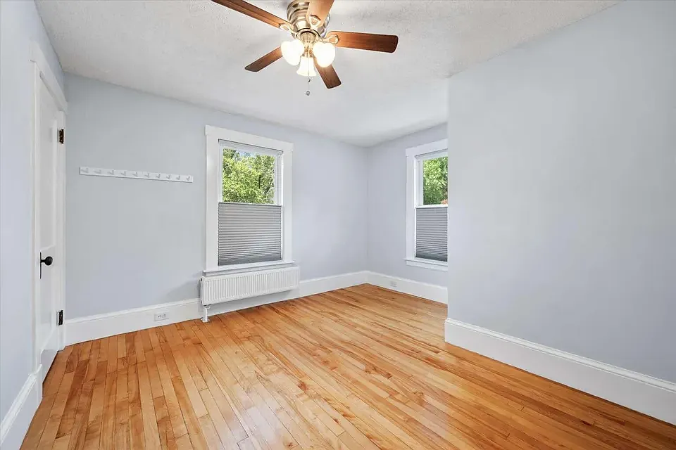 212 W Broadway