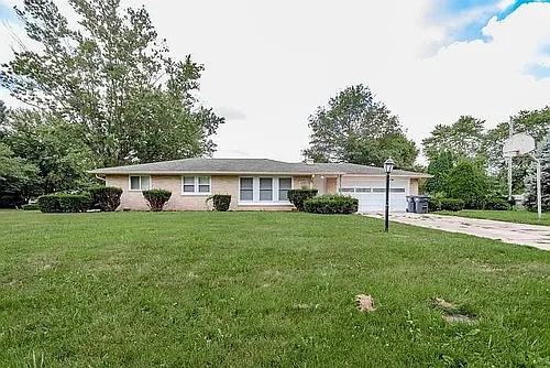 2039 E 47th St Photo 1