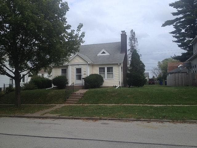 2815 Sheridan St.
