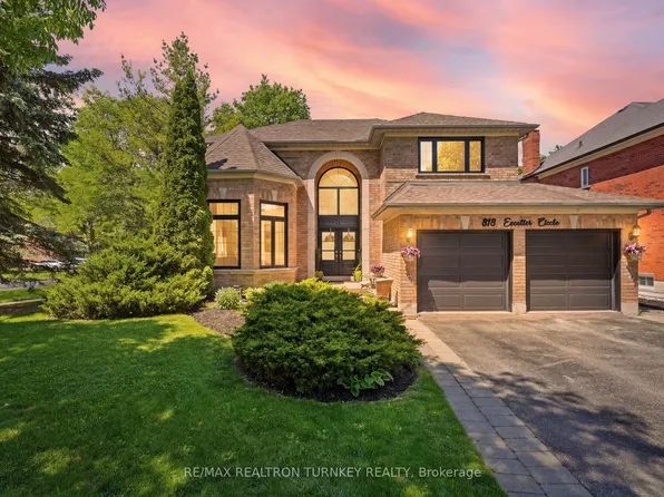 818 Exceller Cir, Newmarket, ON L3X 1P6