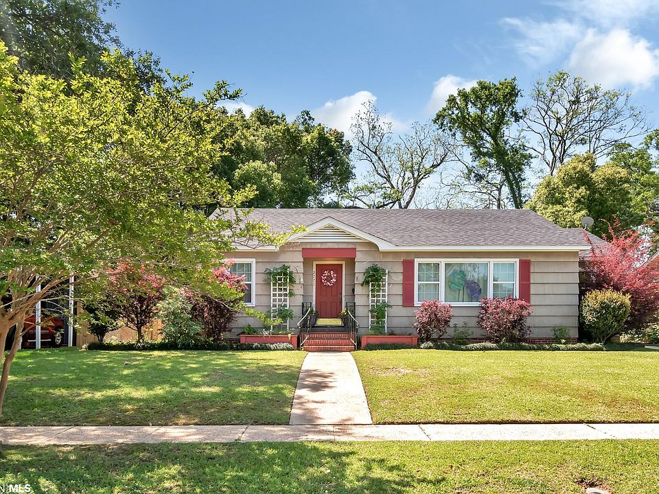 1st image of 2771 N Sherwood Dr