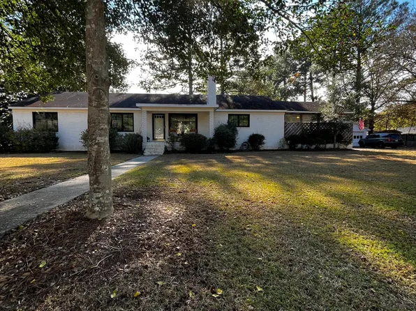 1102 Drexel Ln, Greenville, NC 27858