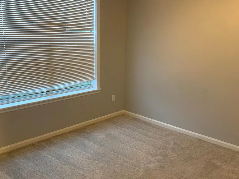 127 Blue Pool Dr — Photo 13