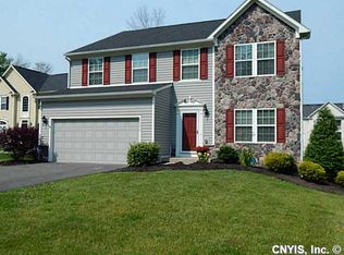 8240 Luchsinger Ln, Baldwinsville, NY 13027