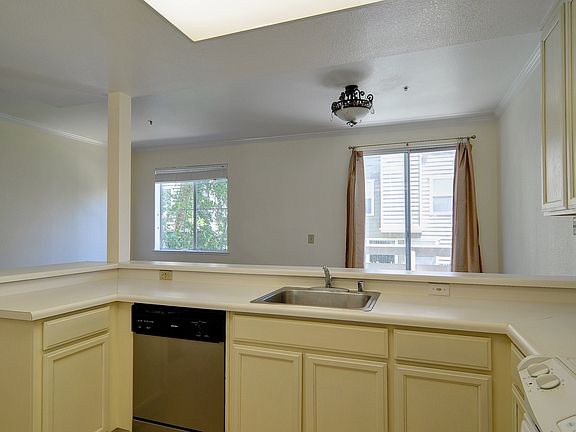 4th image of 929 E El Camino Real APT 124F