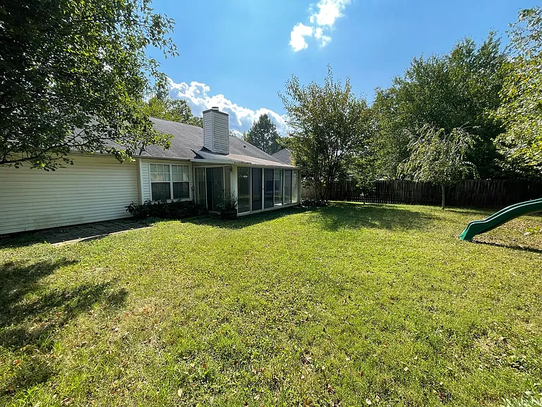 10715 Hickory Cove Ct — Photo 17