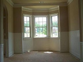 3rd image of 4791 Price St