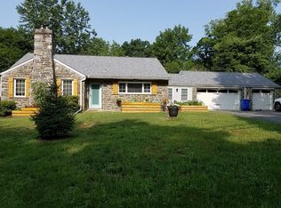 1 Hickory Ln, Wallingford, PA 19086