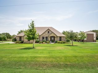 112 James Goldie Dr, Springtown, TX 76082