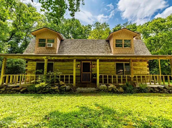143 Old West Millers Cove Rd, Walland, TN 37886