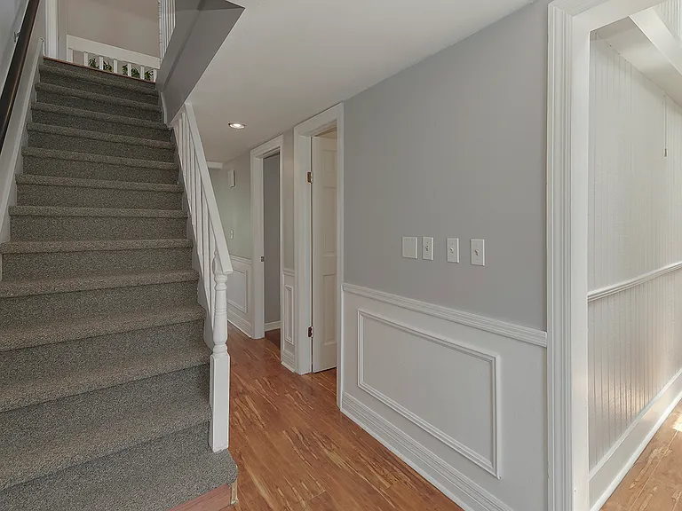 19017 Cedar Ln — Photo 32