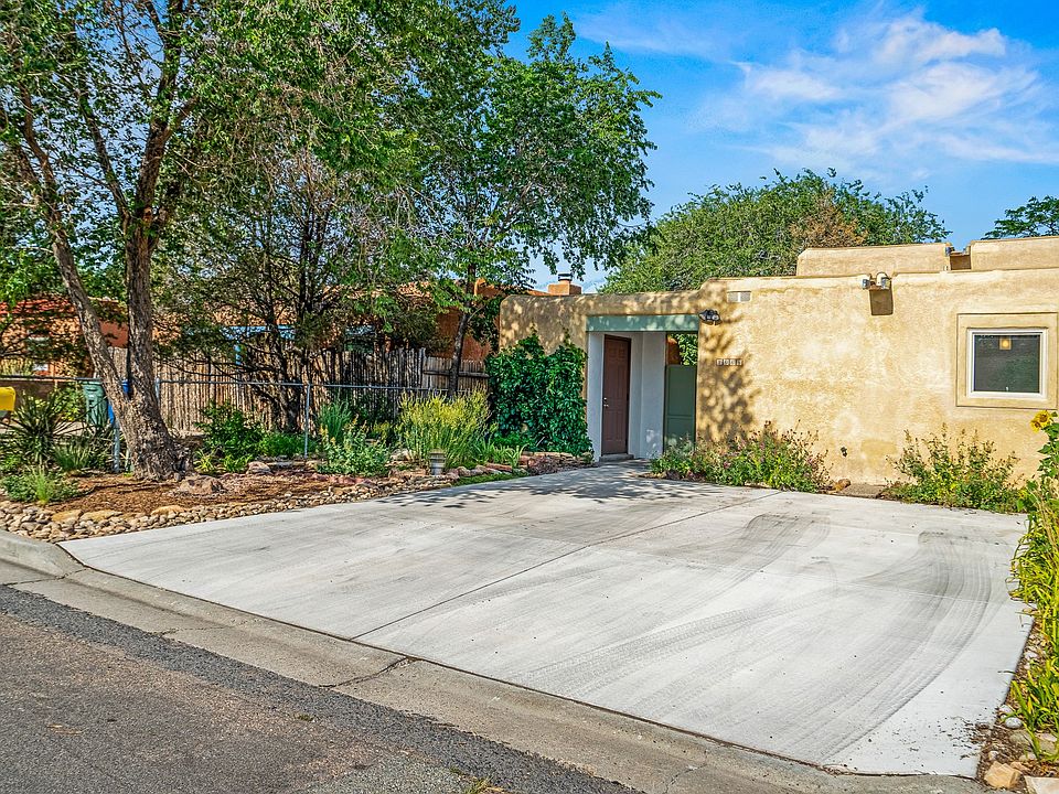 1st image of 2068 Placita De Quedo