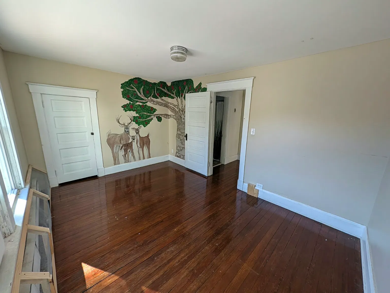 2 bed, 1350 sqft, $2,200 — Photo 2
