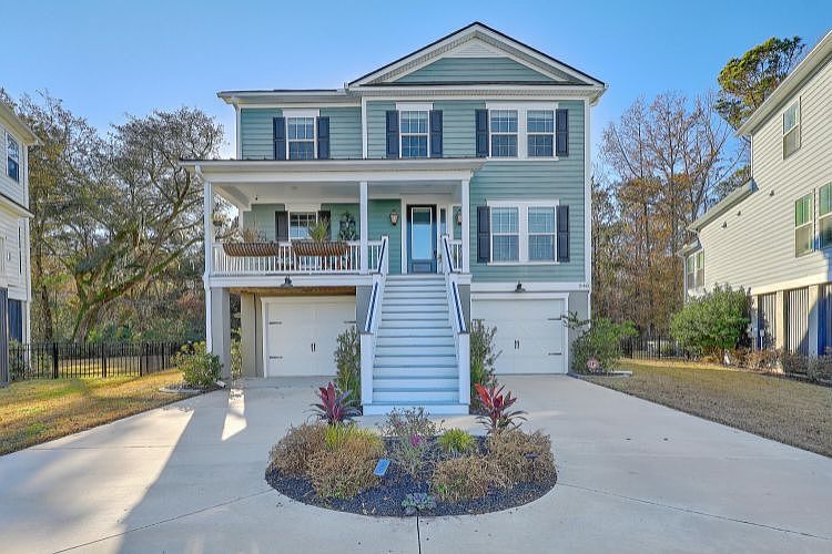 1st image of 540 Amalie Farms Dr